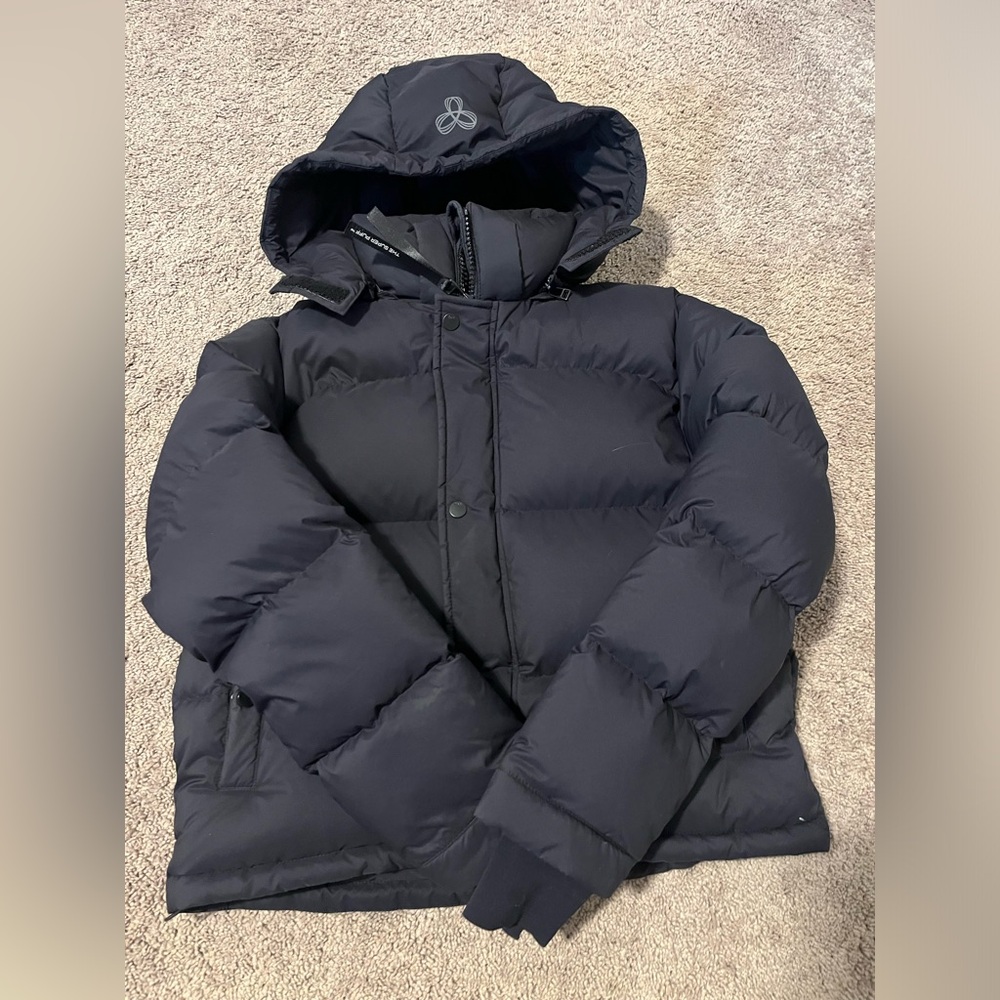 Super puff shorty xs. Good condition only worn a few times.